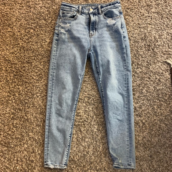 American Eagle boyfriend jeans - Picture 1 of 3